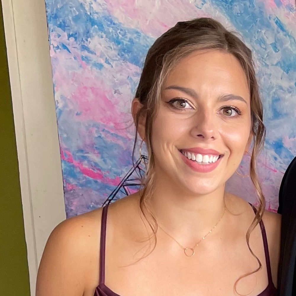 Meet your Posher, Olivia